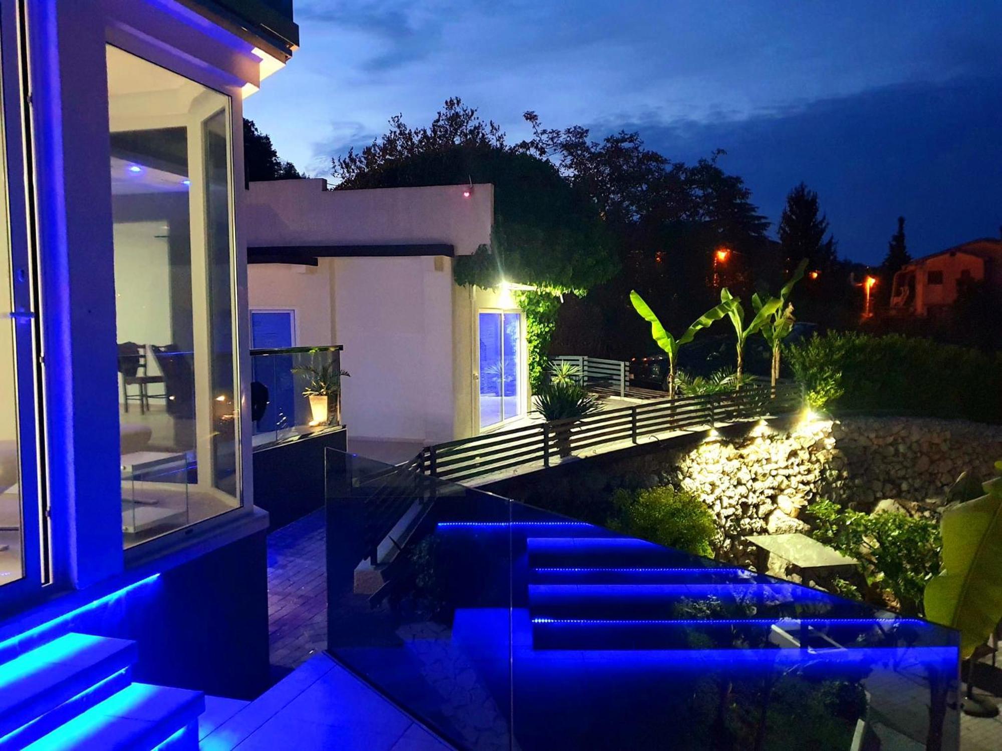 Apartmán Penthouse Jacuzzi & Pool Luxury Apartments