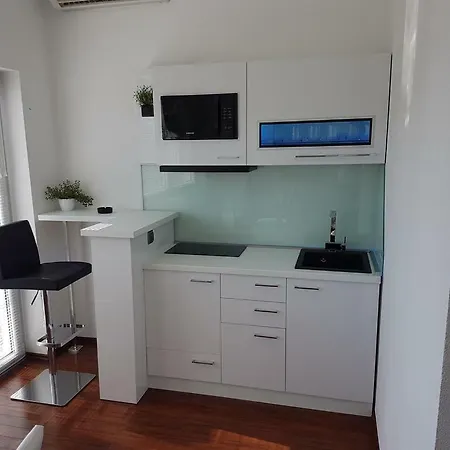 Penthouse Jacuzzi & Pool Apartmants Opatija Exterior photo