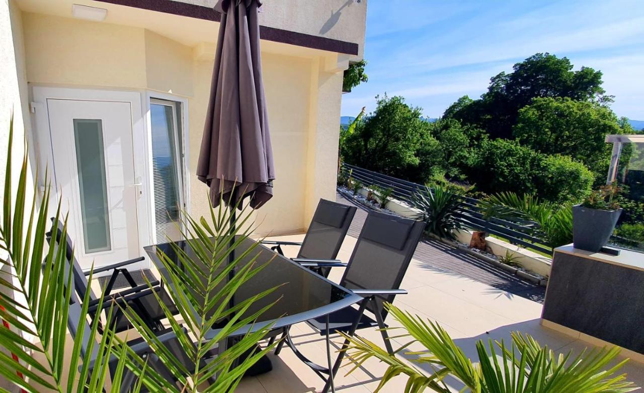 Penthouse Jacuzzi & Pool Apartmants Apartment *