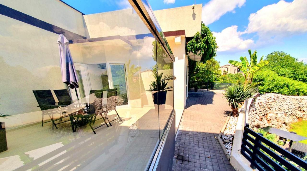 Penthouse Jacuzzi & Pool Apartmants Opatija
