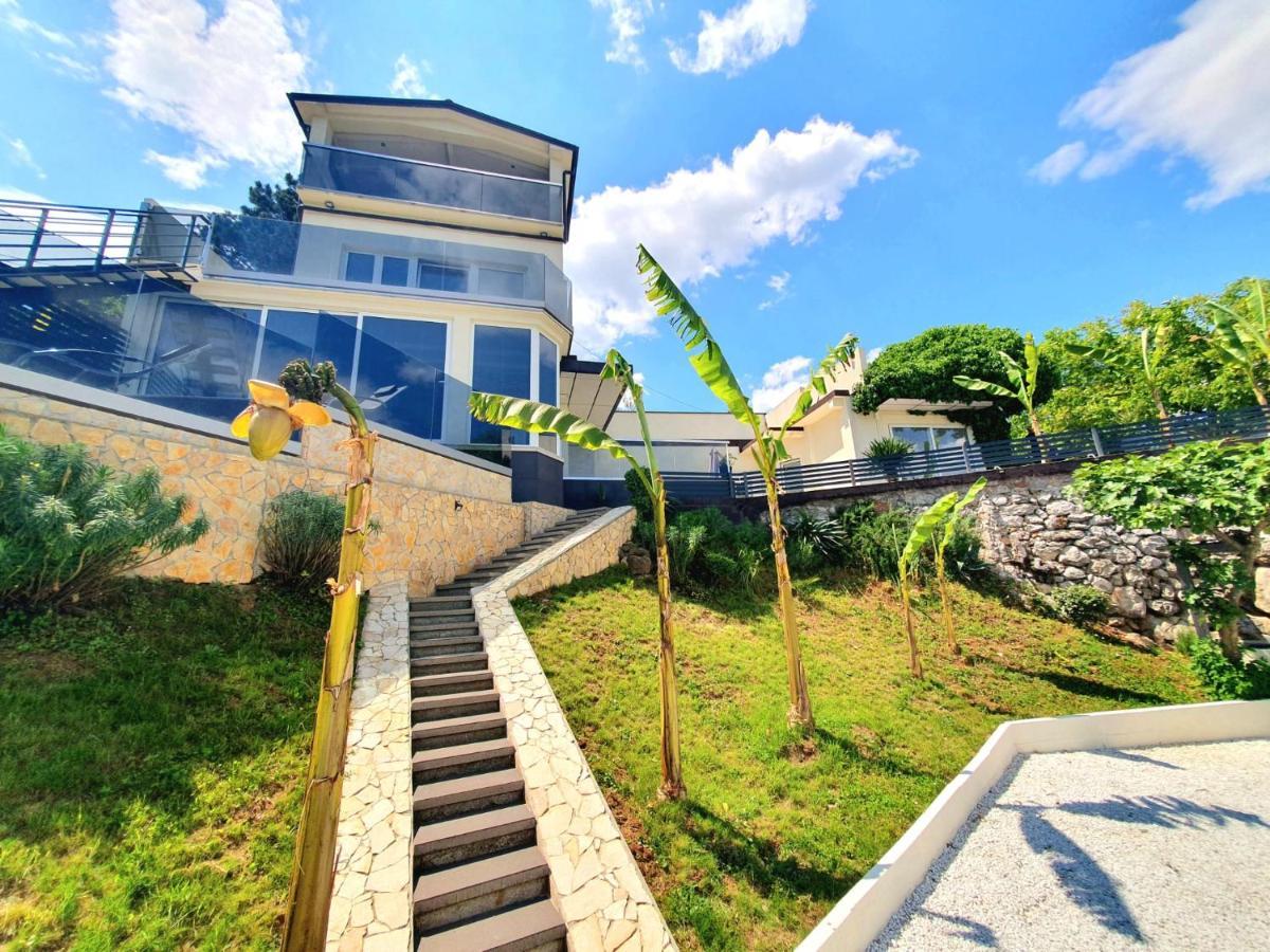 Penthouse Jacuzzi & Pool Apartmants Opatija