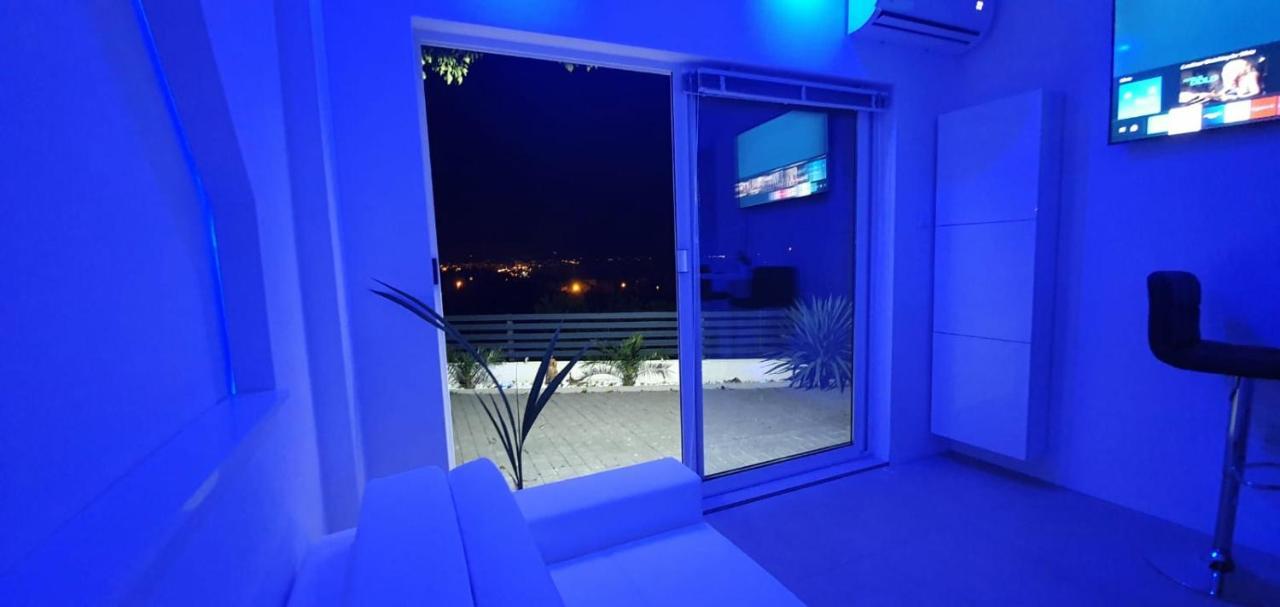Apartment Penthouse Jacuzzi & Pool Apartmants
