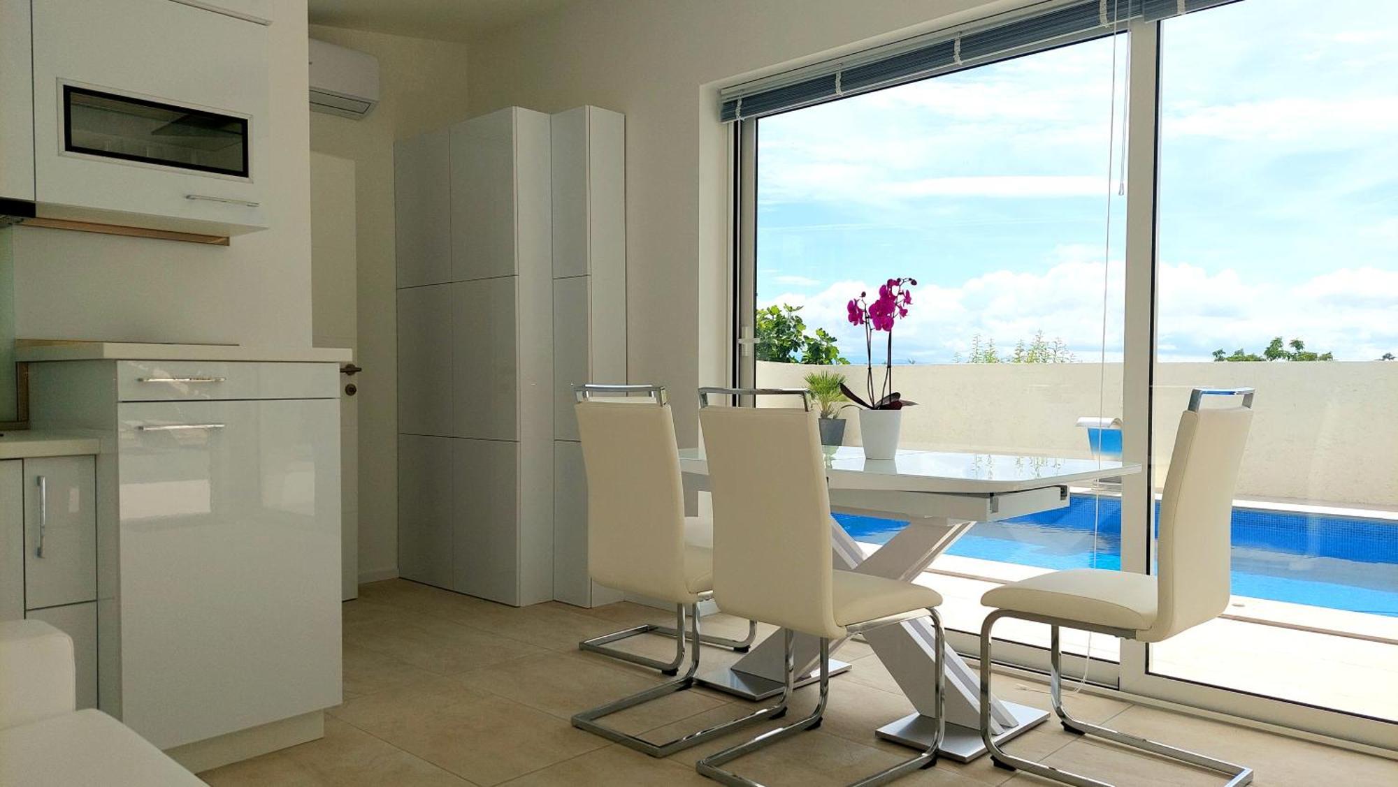 Apartment Penthouse Jacuzzi & Pool Apartmants