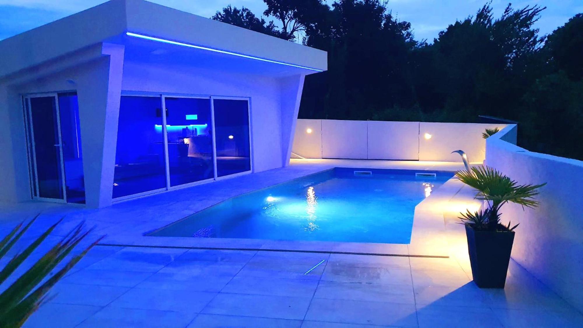 Penthouse Jacuzzi & Pool Apartmants Apartment *