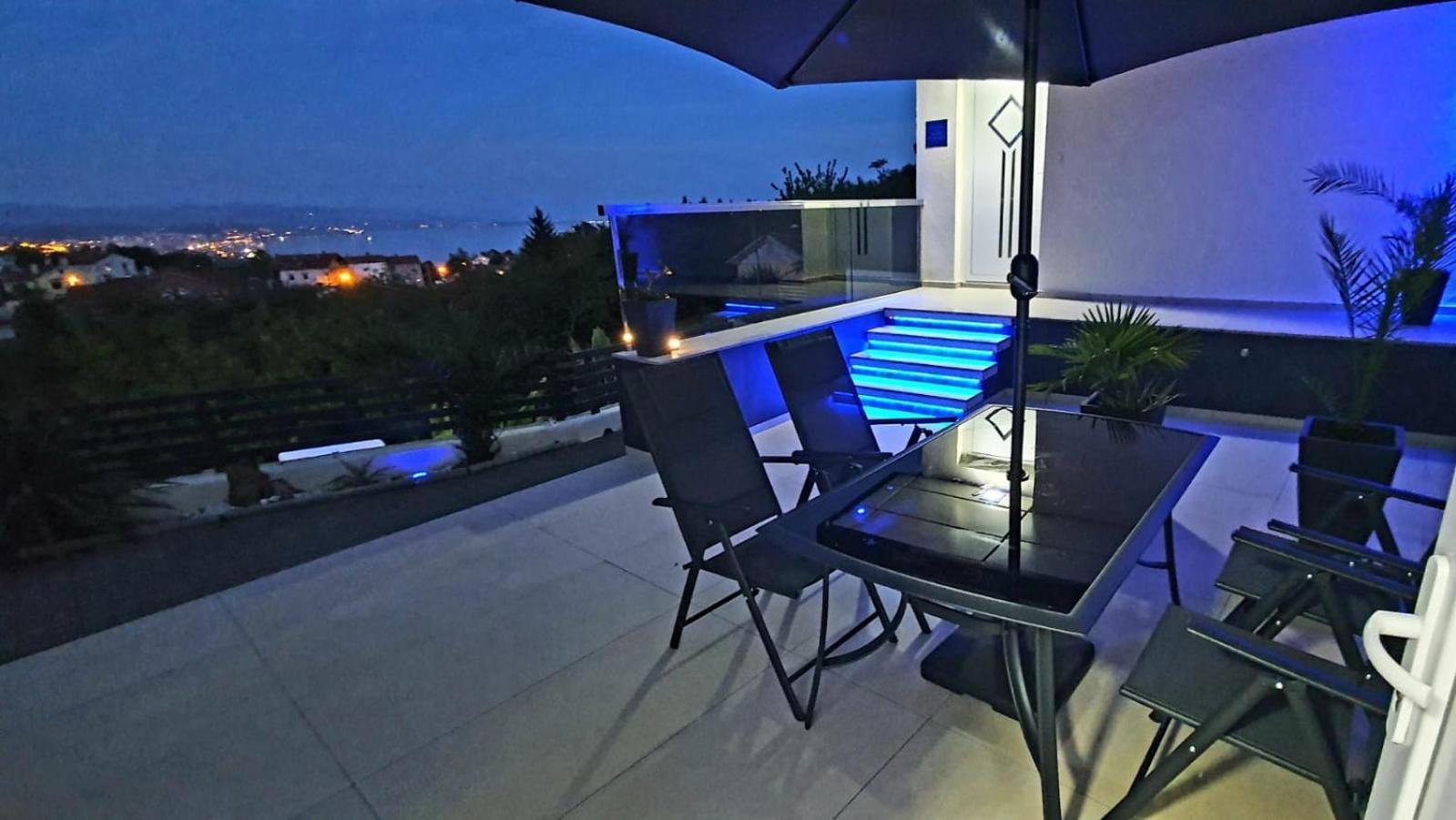 Apartment Penthouse Jacuzzi & Pool Apartmants *