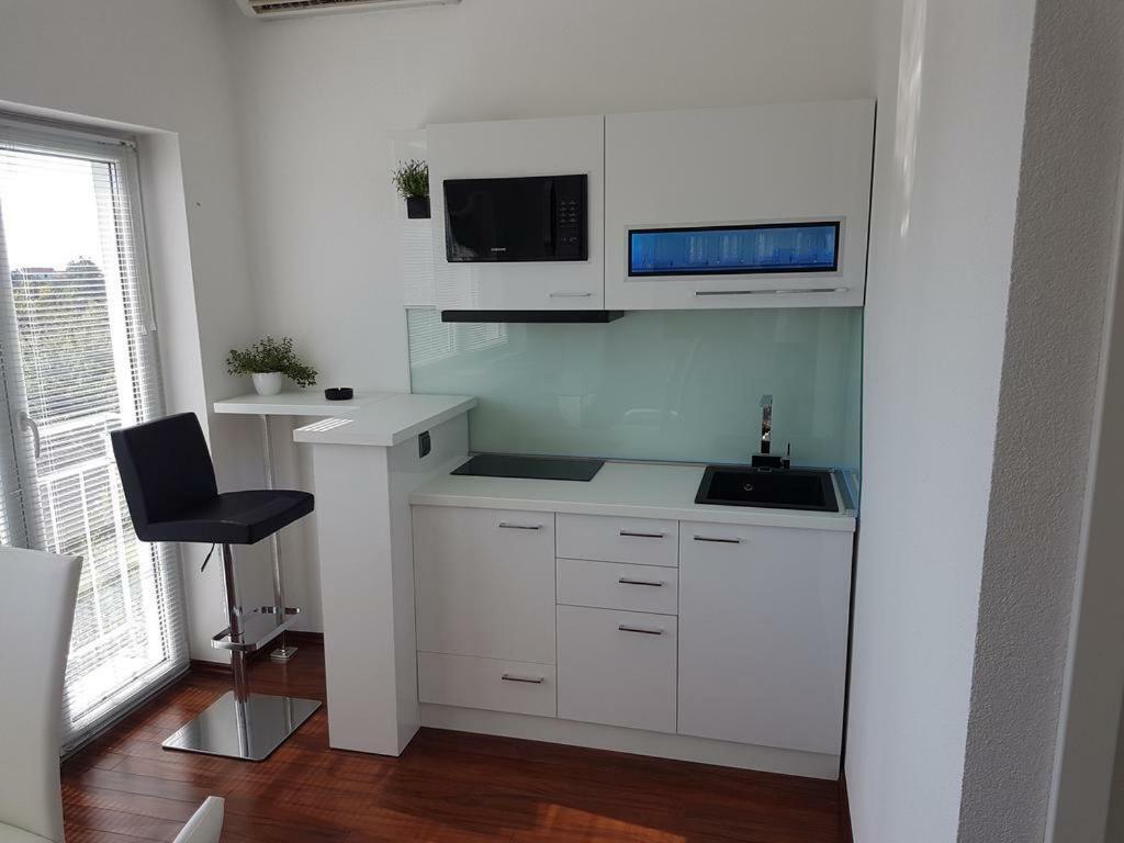 Penthouse Jacuzzi & Pool Apartmants Apartment